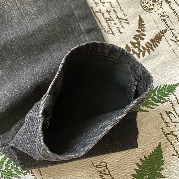 Amiri Vintage Black Washed Embroidered Logo Mens Jeans - Picture 6 of 7